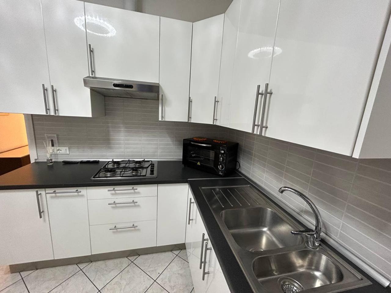 Casa Deluxe -50m Dal Mare- Apartment Alassio